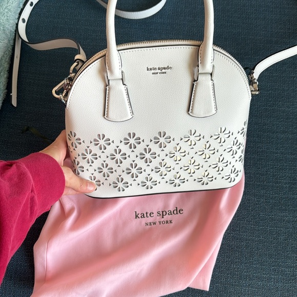 $ firm Kate spade Sylvia crossbody - Picture 2 of 7